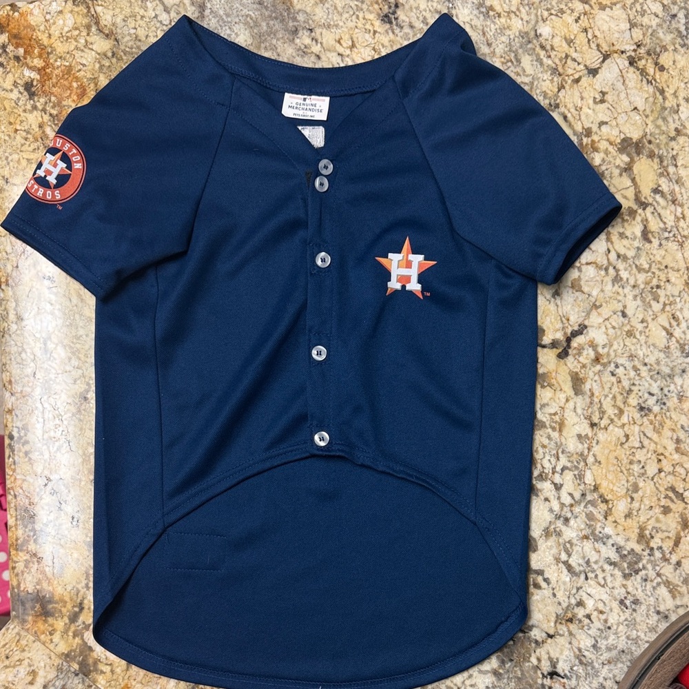 ONLY WORN ONCE Genuine Merchandise Navy Dog Baseball Jersey